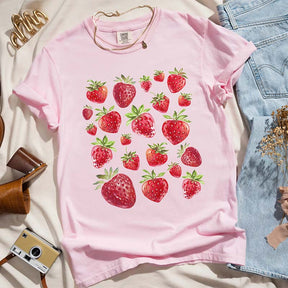 Strawberry Aesthetic Vintage Graphic T-Shirt