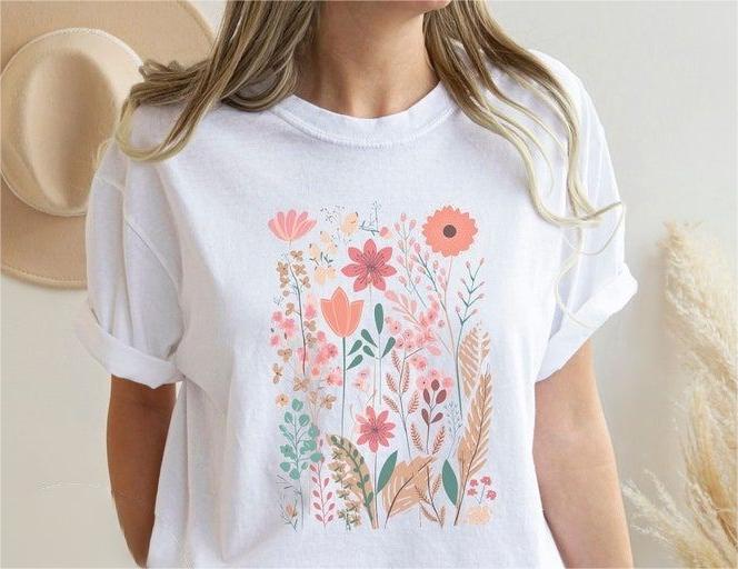 T-shirt esthétique à fleurs sauvages